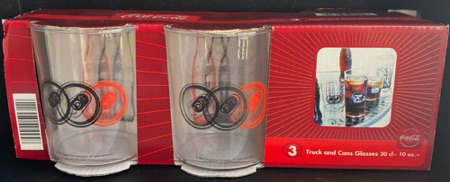 305001-1 € 9,00 coca cola glas  set van 3 in doos 1x zijde flesje andere zijde logo 3 rondjes ( laag model).jpeg